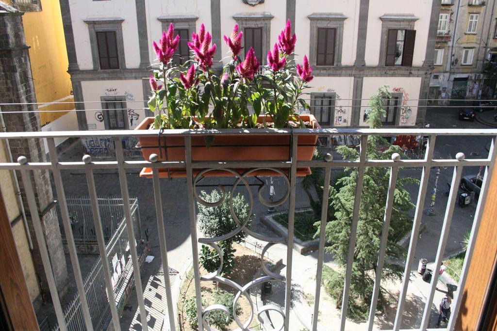 Apartment 25 Νάπολη Δωμάτιο φωτογραφία